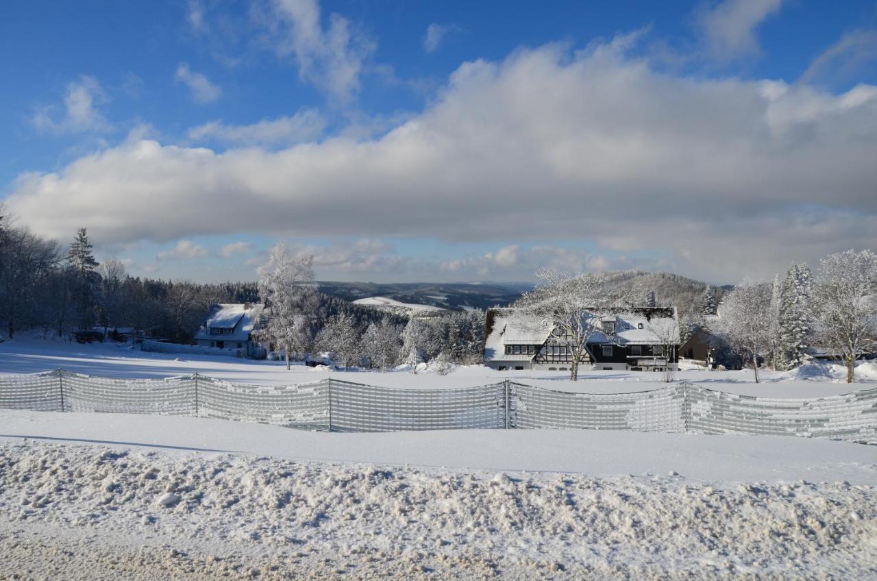 Berggasthof Zur Glocke Winterberg Bagian luar foto